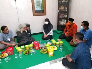 Pastikan Hak Korban Terpenuhi, Fraksi PKS Takzyiah Ke Rumah Duka Korban Laka Tol Simo
