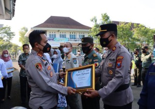 Polres Pacitan Raih Penghargaan dari Komnas Anti Kekerasan Terhadap Perempuan dan Anak Indonesia