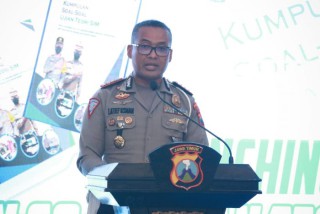 Dirlantas Polda Jatim Launching Buku Kumpulan Soal Ujian Teori SIM