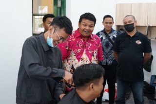 Wasek DPC PDIP Surabaya Berikan Aplaus Pendirian Rumah Pakar " Viaduct " Gubeng