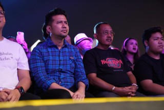 Lihat Konser Urban Sunset Fest 1.0 , Wakil Walikota Armuji diteriaki "Aku Wargamu Cak