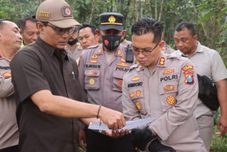 Mitigasi Bencana,Kapolres Bondowoso Memastikan Kesiapan Jalur Evakuasi Dampak Erupsi Gunung Raung