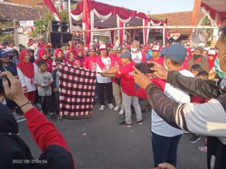 Semarakan HUT RI Ke-77, Buleks : Ini Terlaksana Berkat Gotong-royong Anak Ranting PDIP