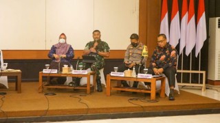 Dandim 0817/Gresik Hadir dalam Rakor Forkopimda Terkait Inflasi Daerah.