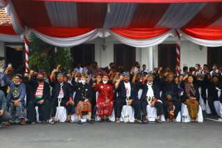 Undang Tokoh Adat Suku-suku di Jatim, Gubernur Khofifah: Konsolidasi Budaya Kawal Kebangkitan Jatim