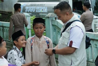Polresta Malang Kota Distribusikan Bantuan ke Daerah Terdampak Banjir di Malang Selatan