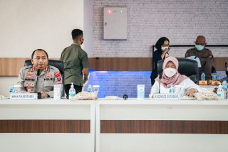 Polrestabes Surabaya Inisiasi Upaya Pencegahan Penyakit Gangguan Ginjal Akut Pada Anak