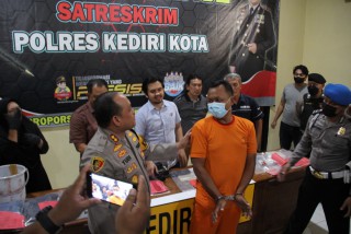 Polres Kediri Kota Berhasil Amankan Pelaku Curas Kantor Kas BPR Kota Kediri