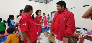 Kunjungi Warga Kebakaran, Wasek DPC PDIP Berikan Tali Asih