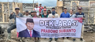 Deklarasikan Prabowo Presiden, Para Tukang Maupun Kuli Bangunan Situbondo Berharap Indonesia Maju
