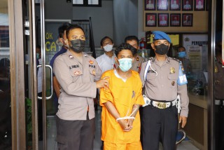 Polres Tanjung Perak Berhasil Tangkap Pencuri Motor Spesial Kos-kosan di Surabaya
