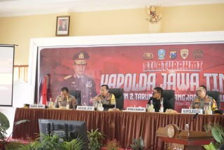 Kapolda Jatim Kunjungan Kerja dan Silaturahmi di SMA 2 Taruna Bhayangkara, Banyuwangi
