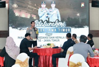 Jalin Komunikasi, Kapolda Jatim Silaturahmi dengan Pimred dan Kabiro Media