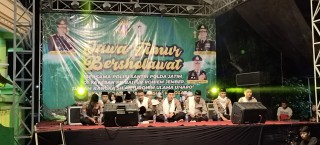Lantunan Sholawat Polisi Santri Polda Jatim Menggema di Jember