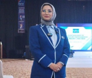Antusias Ikuti Pelantikan DPC, Lucy Kurniasari: DPC Kota Surabaya Akan Langsung Kerja Politik