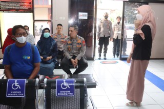 Irwasda Polda Jatim Cek Pelayanan Publik di Polres Batu Pastikan Pelayanan Sesuai Prosedur