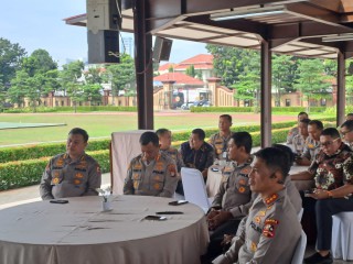 Aksi Alumni Akpol 1996 Bantu Korban Gempa Cianjur