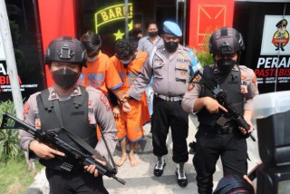 Polres Tanjung Perak Ringkus 7 Anggota Gangster Terduga Pembacok Security