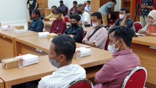 Review FGD Tragedi Kanjuruhan, Para Pakar Beri Penjelasan Perwakilan 16 Keluarga Korban