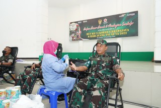 Kasrem 084/BJ Membuka Baksos Dalam Rangka HUT ke-74 Kodam V/Brawijaya dan Hari Juang TNI AD TA. 2022