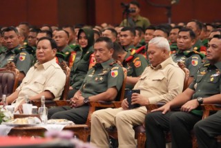 Danrem 084/Bhaskara Jaya Hadiri Pengarahan Menhan RI