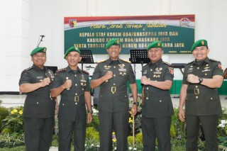 Danrem 084/BJ Pimpin Serah Terima Jabatan Kasrem dan Kasilog Serta Tradisi Warga Korem 084/BJ