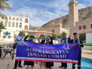 Harga Melonjak, Arofah Mina Tetap Berangkatkan Jemaah Umroh