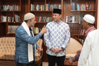 Silaturahmi Bersama AHY, Para Ulama Madura Dukung Maju Cawapres