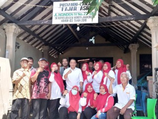 Blusukan Posyandu Lansia, Anas Karno bantu alat cek gula darah