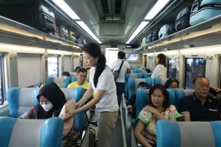 Meningkat 35% Pelanggan KA di Daop 8 Surabaya saat libur Maulid Nabi Muhammad SAW