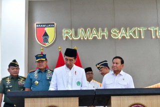Presiden Joko Widodo Resmikan RSAL dr. Soekantyo Jahja Puspenerbal dan RSAD Brawijaya