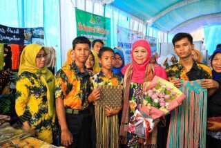 Gubernur Khofifah mendukung penciptaan inovator santri di Pesantren Sabilil Muttaqien.