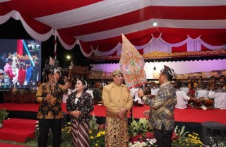 Pagelaran Wayang Kulit Serentak Hingga Mancanegara Tandai Puncak HUT ke -78 TNI