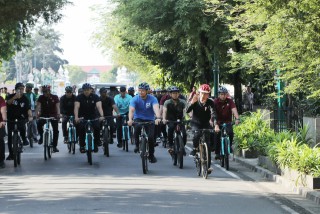Bersepeda Bareng dengan Jokowi di Yogya, AHY: Semoga Pemilu Berjalan Aman, Damai dan Demokratis