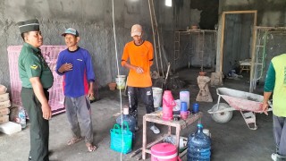 Motivasi Babinsa Kedamean, Berikan Semangat Kerja Warga Binaan