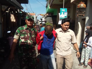 Babinsa Simokerto Amankan Jambret