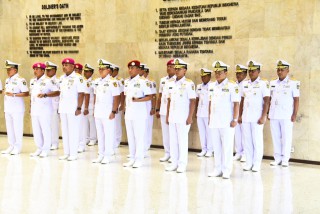 Komandan Puspenerbal Hadiri Sertijab Delapan Jabatan Strategis TNI AL