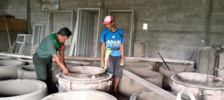 Upaya Tingkatkan Usaha Binaan, Koptu Edi Purwanto Sambangi Usaha Gorong Gorong