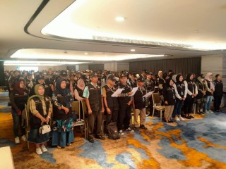 Jelang Pemilu Panwaslu Sukomanuggal Lantik 286 Pengawas PTPS 