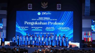 Petra Christian University Kukuhkan Empat Profesor Baru, Siap Bersaing di Kancah Global