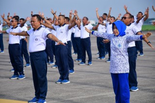 Olahraga Bersama Awal Tahun 2024, Danpuspenerbal : Jaga Kesehatan Guna Tingkatkan Kinerja