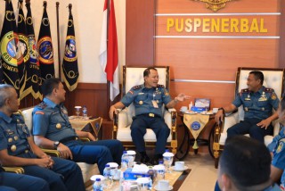 Pererat Kerjasama, Komandan Puspenerbal Terima Kunjungan Kerja Danpuskopaska