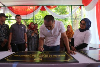 Resmikan Sejumlah Fasilitas Publik di Kelurahan Karangpoh,  Eri Cahyadi : Bukti Surabaya Guyub Rukun