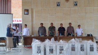 Danramil Dukun Menghadiri Rapat Pleno Terbuka Kecamatan Dukun