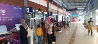 Jelang Liburan Panjang , KAI Daop 8 Surabaya catat 19.310 Pelanggan Menggunakan KA jarak jauh 