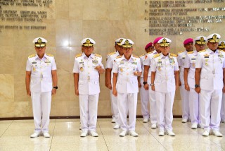 Komandan Puspenerbal Hadiri Sertijab Empat Pejabat Utama Mabesal