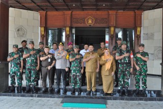 Dandim 0830/Surabaya Utara Hadiri Pembukaan TMMD Ke-119 Di Wilayah Gresik