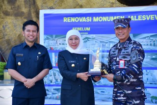 Wadan Puspenerbal Hadiri Penyerahan Monjaya dan Joy Sailing KRI Bima Suci