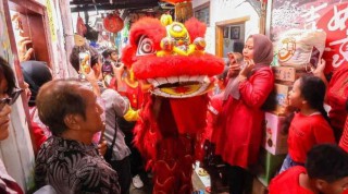 Meriahnya Warga Tionghoa Surabaya Rayakkan tahun Baru Imlek 2024