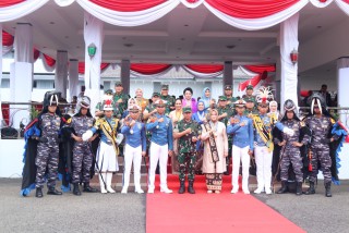 Komandan Puspenerbal Saksikan Pengukuhan Ibu Kehormatan Taruna Akademi TNI